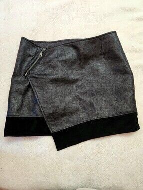 NEW ANNA CATHERINE 90s Cop.Copine Black Suede Minimalist Asymmetrical Mini Skirt